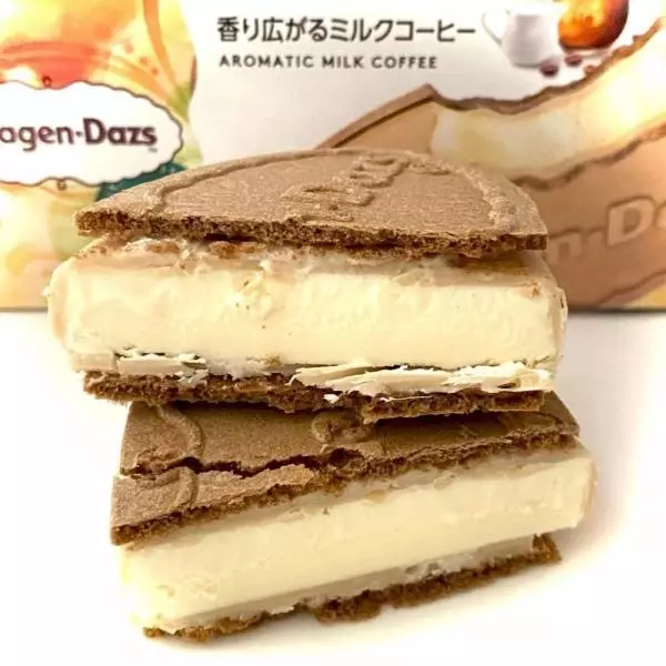 クリスピーサンド香り広がるミルクコーヒー