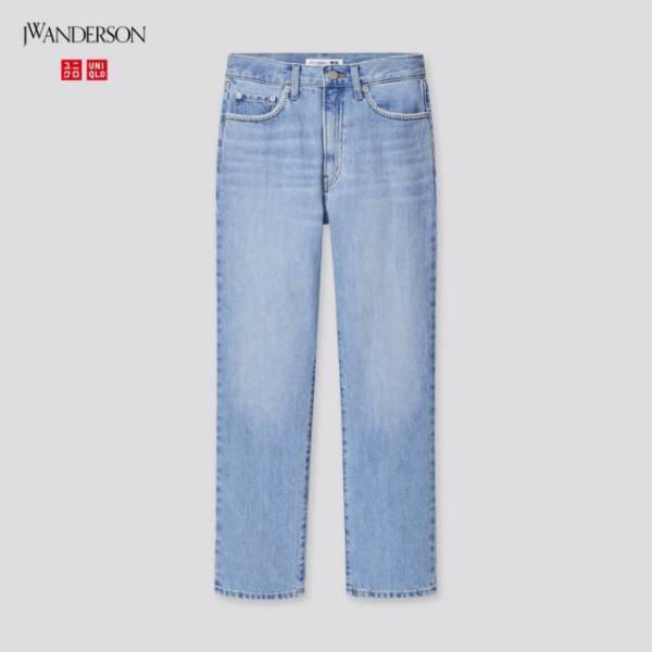 「安心のユニクロ価格♡」衝撃！高見え抜群の“万能デニムアイテム”が神すぎる！