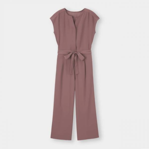 「いつものGUじゃない…！？」新感覚！話題の“きれいめアイテム”が超おしゃれ！