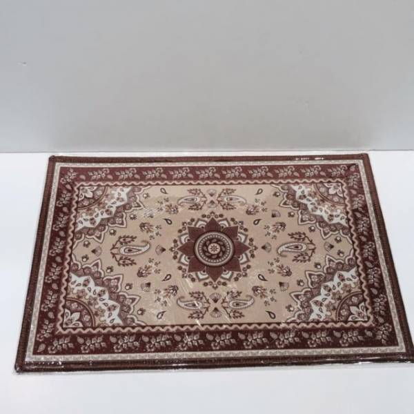 300円とは思えない。スリコの”高級アジアン風ランチョンマット”が可愛い件