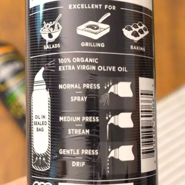 コストコのオーガニックオリーブオイルスプレーのパッケージに記載されている使い方