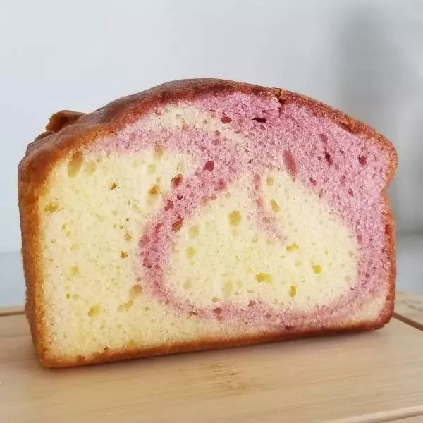 ふんわりクリームチーズ＆ブルーベリーケーキ