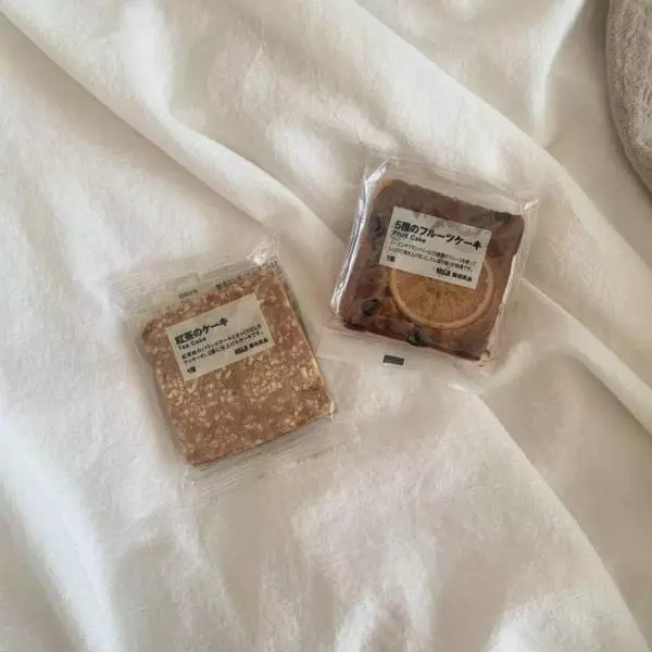 紅茶のケーキ5種のフルーツケーキ