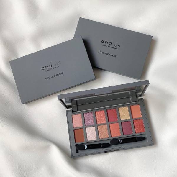 「ホントに550円！？」衝撃！スリコの“アイシャドウパレット”が捨て色なしで超使える！