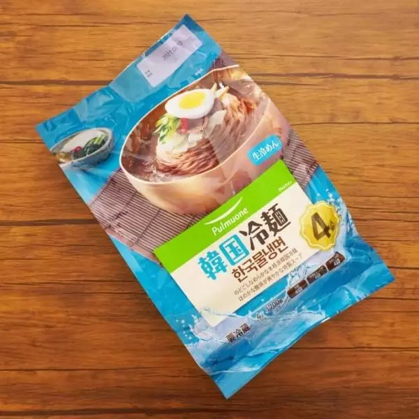 コストコの韓国冷麺のパッケージ
