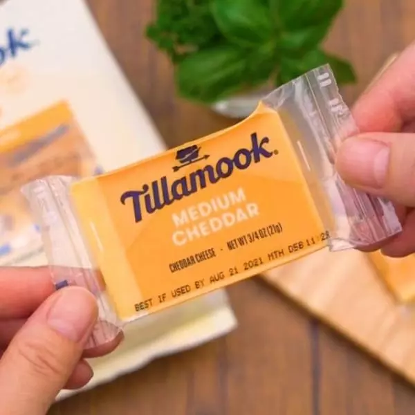 コストコのミディアムチェダーチーズ