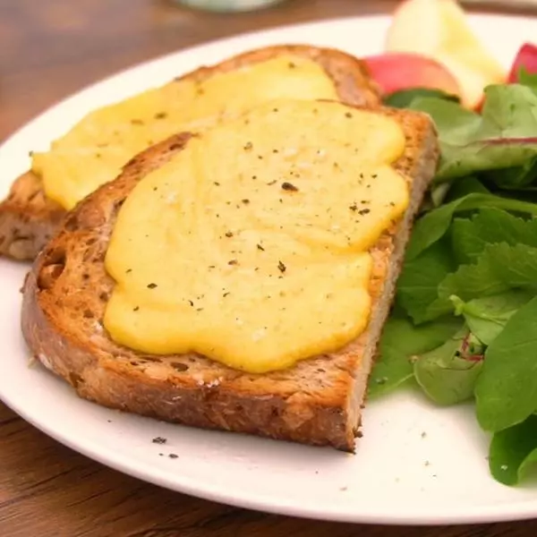 ウォールナッツパルメザンブレッド