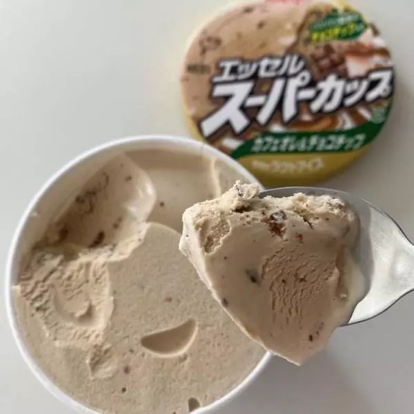 「全部制覇したくなるじゃん…」最強!コンビニで買える“極上新作アイス”は絶対食べるべき!