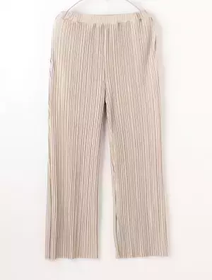 「夏はハニーズで決まりでしょ！」圧倒的細見え叶う“最強アイテム”が勢揃い♡