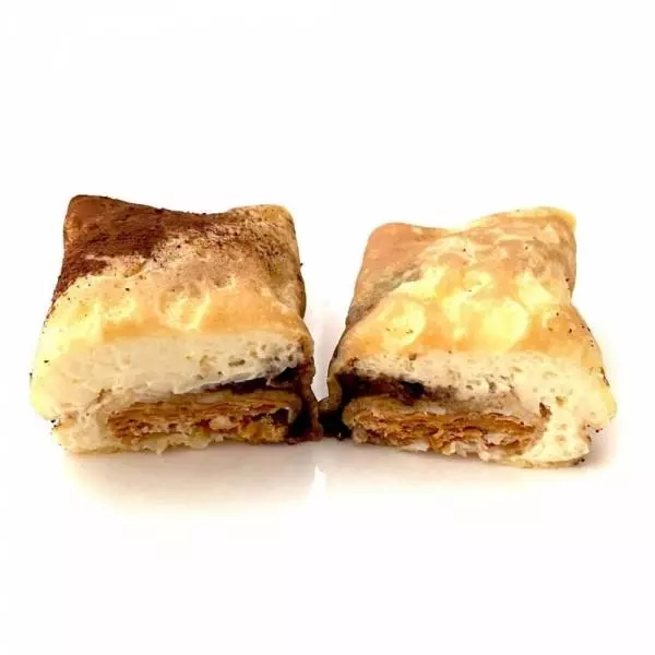 ローソンのミループミルフィーユくるんとクレープティラミスの断面