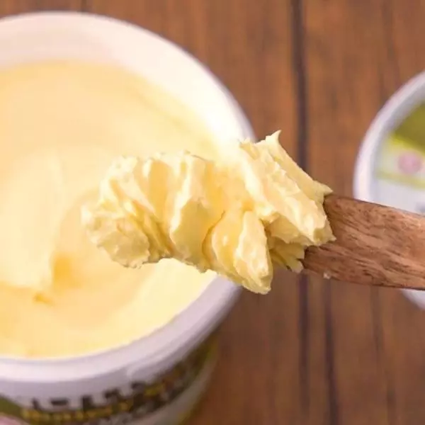 バター風味オリーブオイルスプレッド