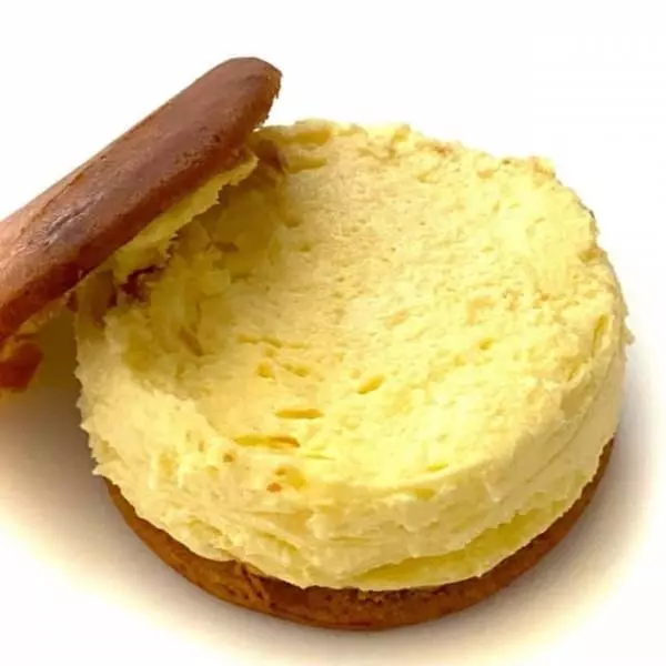 ファミリーマートのバタービスケットサンド