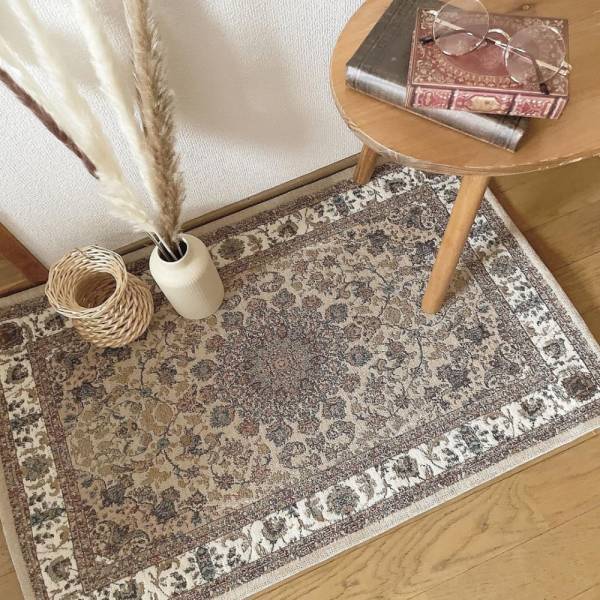 「在庫残りわずか！？」スリコの“超高見えインテリアマット”が大人気♡