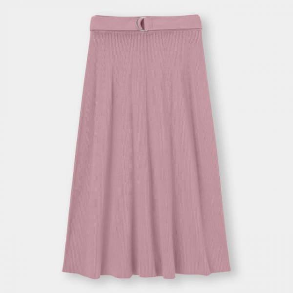 「GUさん大勝利案件♡」秋まで使える“最強モテ服”を一挙紹介します！