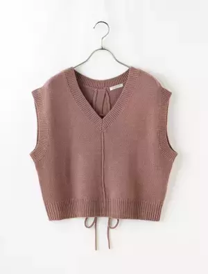 「このかわいさでこの価格！？」ハニーズで話題の“新作ニットベスト”はマストバイ！