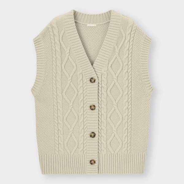 「今GUで買うべきはコレだった！？」旬の”大人カジュアル”アイテム4選