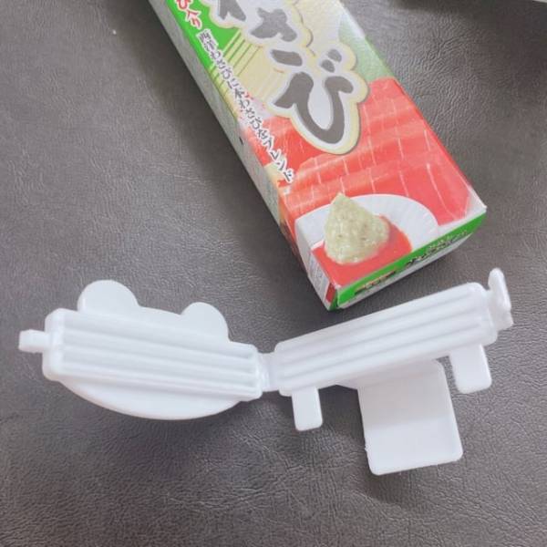 「チューブ収納がまた進化した！？」ダイソーで今すぐ買いたい”新作アイテム”はコレ！