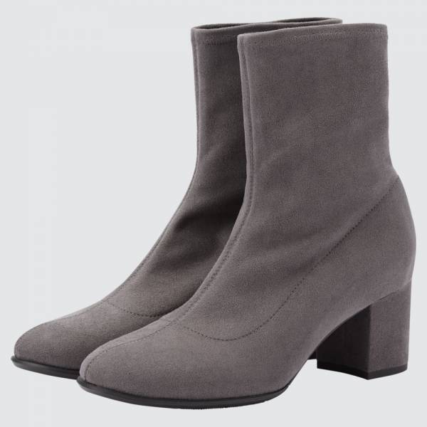 「見た目も品質も優秀すぎ！？」ユニクロの“高見えシューズ”4選