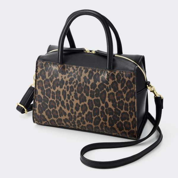 「これからの季節マストかも！？」GUの“レザーアイテム”が優秀なんです！