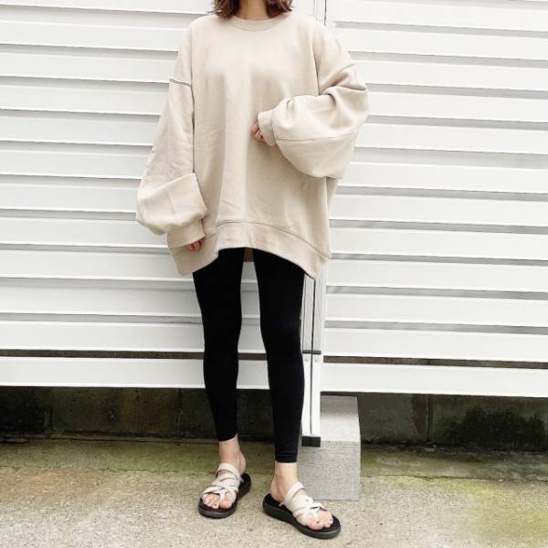 「今秋はコレで決まりかも♡」GUの“褒められスウェット”に一目惚れしそう！
