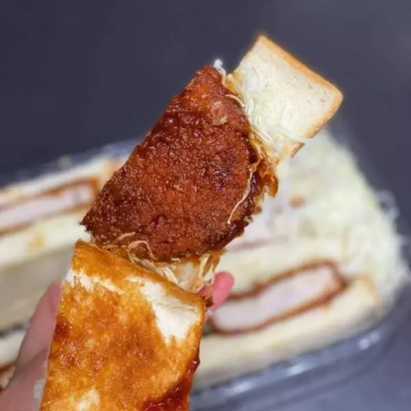 コストコのかつサンド