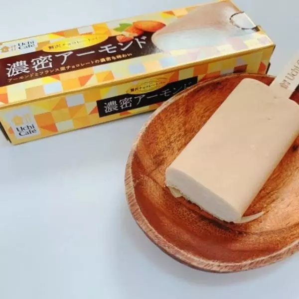 ローソンの濃密アーモンド