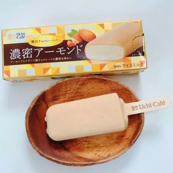 ローソンの濃密アーモンド