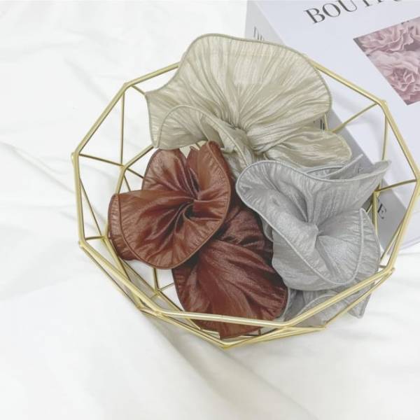 「330円とは思えないクオリティ！？」スリコで揃える”秋のオシャレアクセ”まとめ