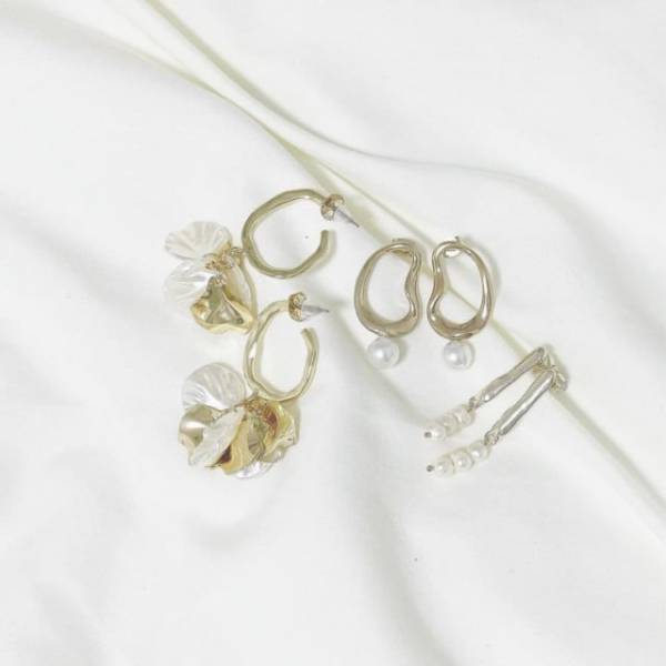 「330円とは思えないクオリティ！？」スリコで揃える”秋のオシャレアクセ”まとめ