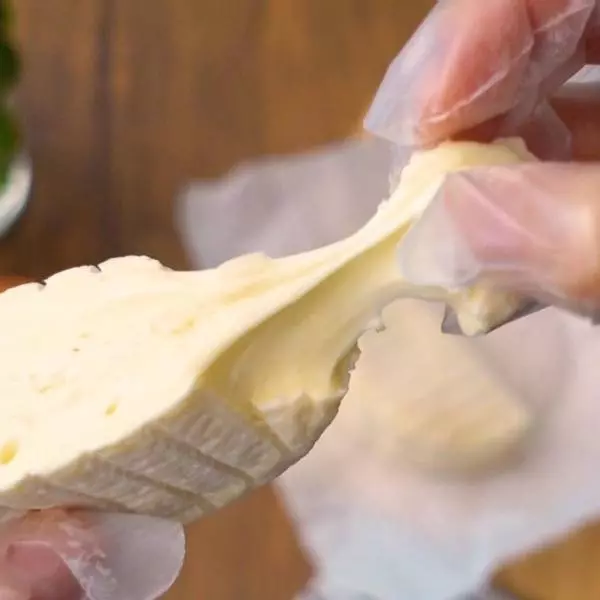 クールドリヨンのウォッシュチーズ