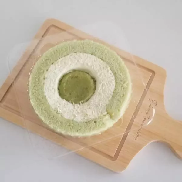 ずんだロールケーキ