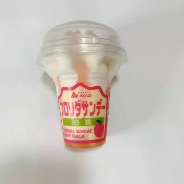 赤城乳業のフロリダサンデー白桃