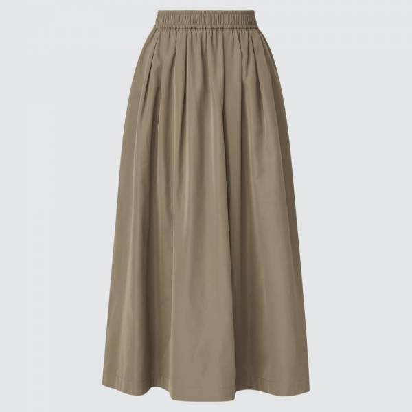 「今っぽく着られるボトムスを要チェック！」ユニクロの“大人見えロングスカート”4選