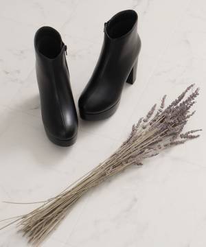 「おしゃれは足元から♡」ハニーズの“高見え秋冬シューズ”が優秀らしい！？