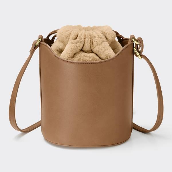 「高見えハンパないって噂！？」GUの“新作秋冬バッグ”が可愛すぎるらしい♡