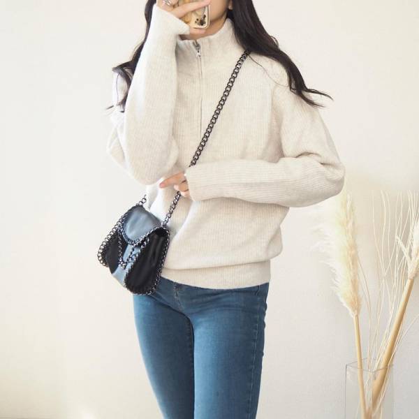 「今すぐユニクロに駆け込みたい！」この冬大活躍する予感の“ニット＆セーター”まとめ