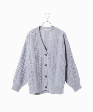 「冬本番に着たいのは…！？」ハニーズの“おすすめアウター＆ニット”6選