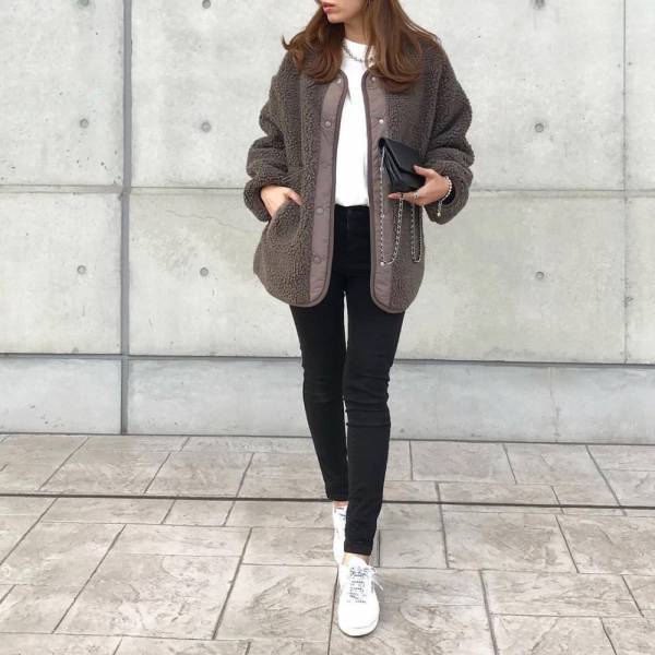 「リバーシブルで着れる！？」クラシカルエルフの”ボアコート”着回しコーデ♪