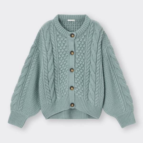 「これからの季節にピッタリ！？」GUの“あったかカーディガン”まとめ