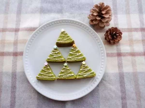 無印の不揃い宇治抹茶バウムは絶対買うべき商品です。