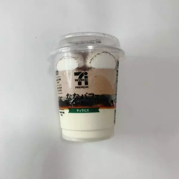 セブンのななパフェ