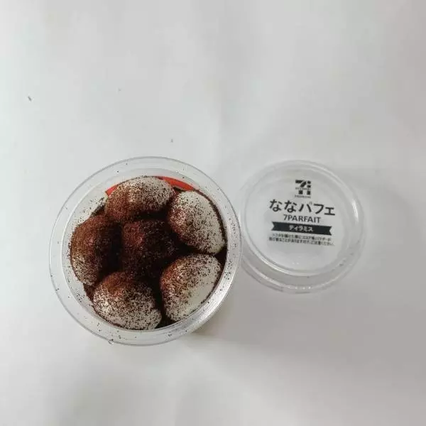 セブンのななパフェ
