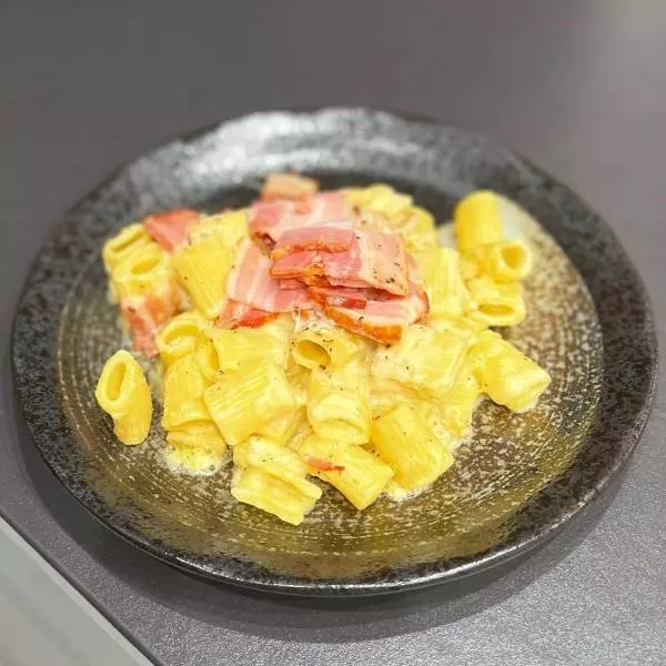 コストコのリガトーニカルボナーラ