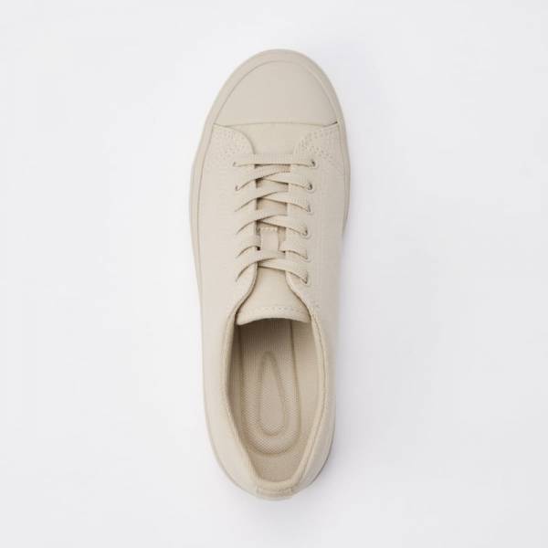 「春先にも使える！？」ユニクロで買い足してほしい“先取りアイテム”特集