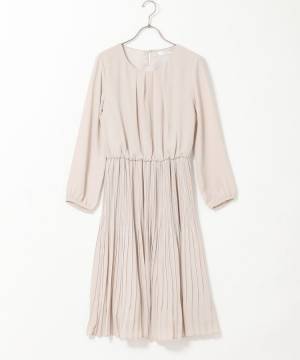 「バレンタインデートにもぴったり！？」ハニーズの“大人かわいいワンピース”まとめ♡