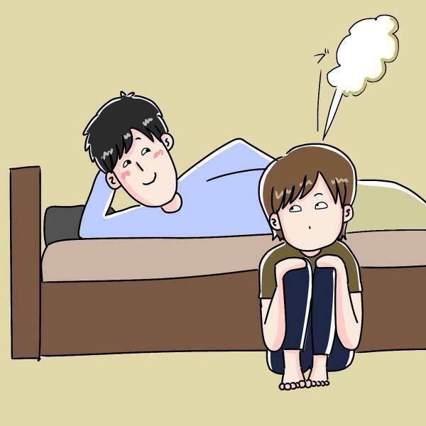 【漫画】「あんただって！」2人でテレビを鑑賞中、彼が”オナラ”をしたので…？＜罪をなすりつけあう話＞