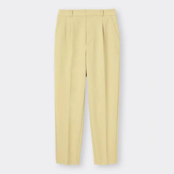 「2000円以下で買えちゃう！」GUのおすすめ“定番ボトムス”4選