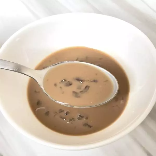 紅茶ゼリー入りミルクティー