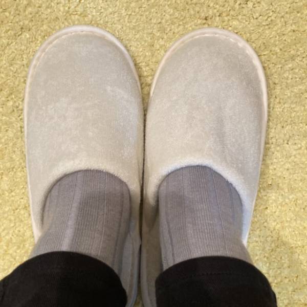 「いつでも清潔に使える♪」ワッツの“洗えるスリッパ”が便利かも！