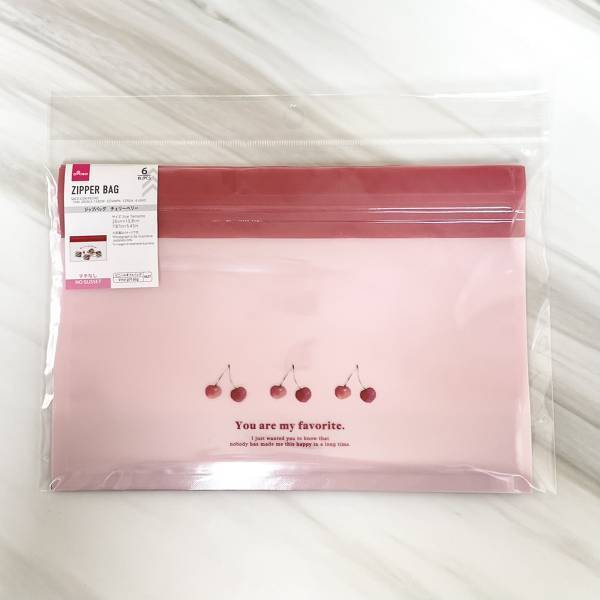 「お菓子やアクセの収納にも！」ダイソーの“新作バッグ”はデザインもかわいい♡